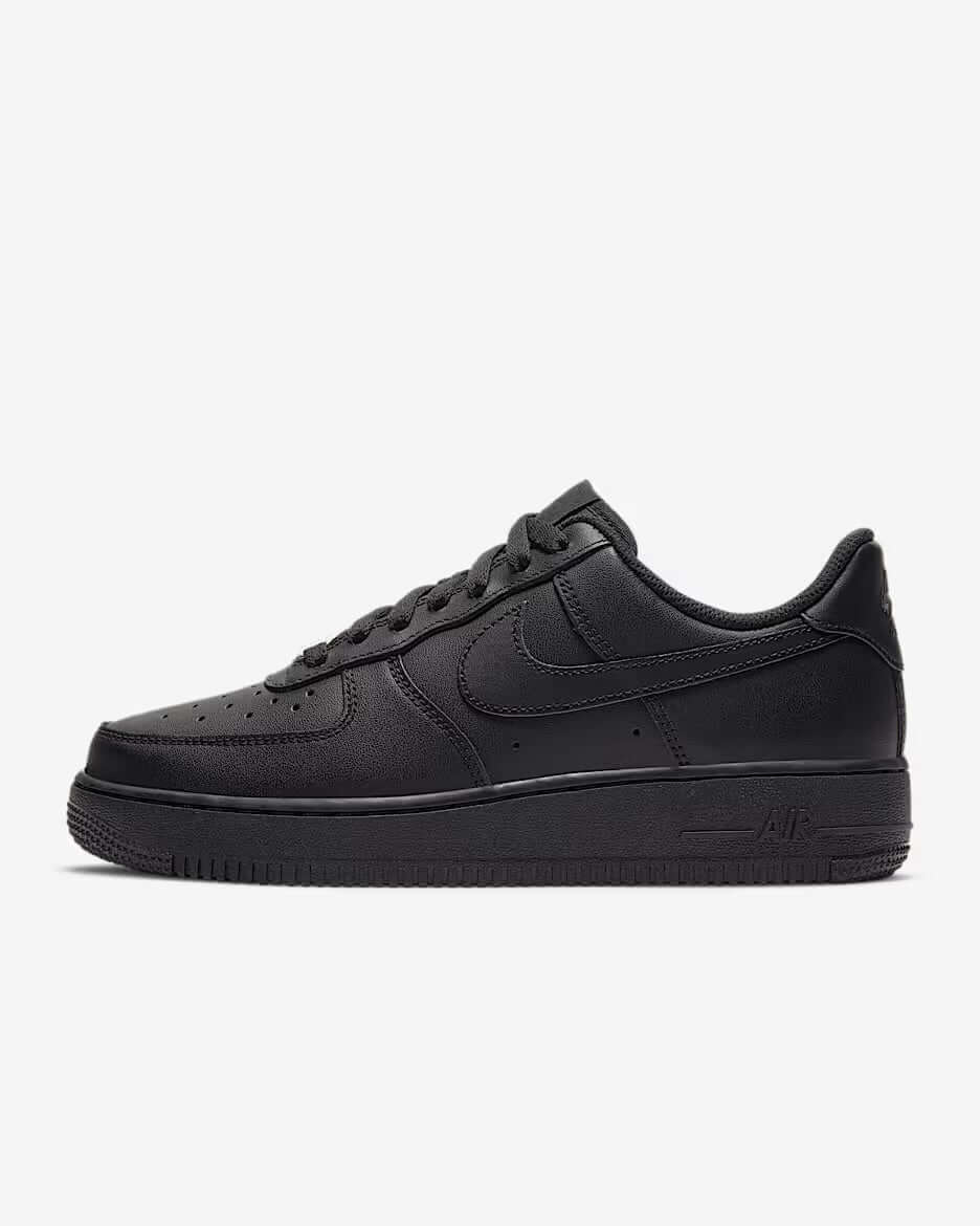 NIKE SHOES - AIRFORCE 1’S - BLACK